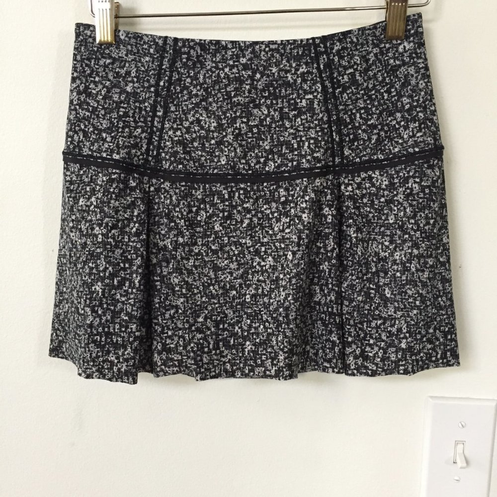 Lululemon Lost In Pace Skirt Daisy Dust Alpine - Picture 5 of 10